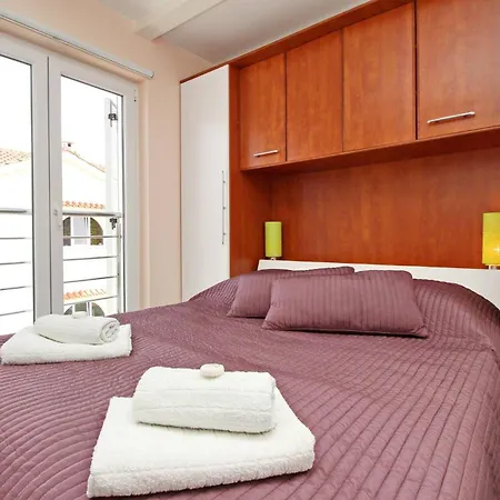 Apartment Osmanovic *